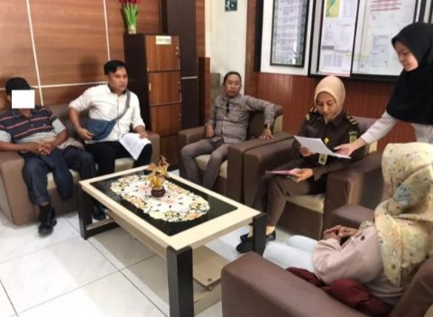 Unit Tipidkor Satreskrim Polres Touna, Serahkan Empat Tersangka Korupsi Dana APBDes