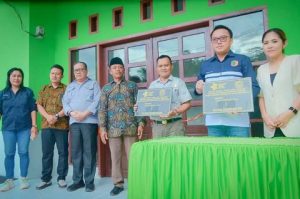 Bupati Morut Resmikan Penggunaan Pustu Lembobaru dan Pustu Korowou