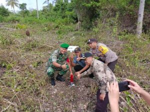 Bhabinkamtibmas Hadiri Peletakan Patok Simbolis Sertifikat Tanah, Program PTLS Tahun 2023