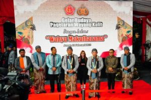Gelar Wayang Kulit, Kapolri : Perkuat Sinergitas TNI-Polri Dan Semakin Dekat Dengan Masyarakat