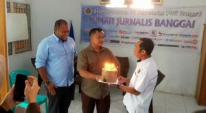 Hari Pers Nasional, Kajari Banggai Kunjungi Kantor PWI Luwuk