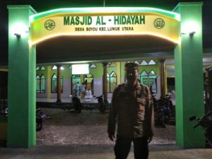 Tarawih Malam Pertama, Polres Banggai Kerahkan 94 Personil Amankan Masjid