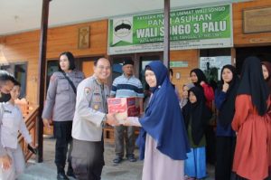 Peringati Hari Paskah 2023, Jemaat Gereja Oikumene Rapuji Tupu Polda Sulteng Gelar Baksos
