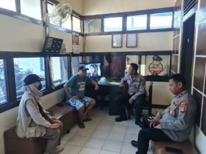 Polisi Dampingi Balai Karantina Luwuk, Tolak Daging Sapi Kembali Ke Maluku