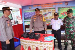 Kapolres Banggai dan Sejumlah PJU, Cek Pos Pengamanan Lebaran 2023