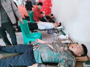 Peringati Hari Buruh Internasional, Karyawan PT GNI Gelar Donor Darah dan Kegiatan Kesenian
