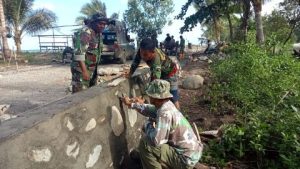 Satgas TMMD Reguler ke-116 Kodim 1308/LB Bersama Warga, Bangun Talud Jalan
