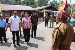 Hadiri Kegiatan Lomba Desa, Bupati Morut : Pembangunan Infrastruktur Merupakan Hasil Kerja Keras Dan Komunikasi Yang Baik Antara Pemda Dengan Pemprov