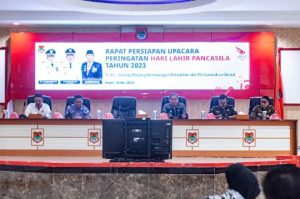 Sekab Banggai Pimpin Rapat Persiapan Peringatan Hari Lahir Pancasila