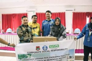 Serahkan Bantuan Komputer Dari PT. PAU Untuk Tiga Sekolah, Bupati Banggai : Semoga Ini Akan Terus Berlanjut
