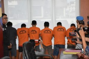 Polda Sulteng Tahan 10 Tersangka Terlibat Kejahatan Seksual Anak Dibawah Umur, di Kabupaten Parimo