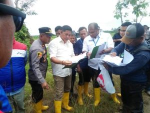 Kunjungan Komisi I DPRD Banggai Dalam Survey Lapangan Masalah Sengketa Lahan, Dikawal Kapolsek Toili