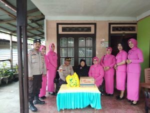 Mempererat Ikatan Persaudaraan, Kapolsek Batui Anjangsana Ke Purnawirawan dan Warakawuri