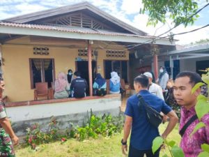 Dugaan Wabah Penyakit Diare di Nambo, Tim Inafis Polres Banggai Bersama Dinkes Lakukan Pemeriksaan
