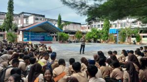 Polisi Sampaikan Dampak dan Bahaya Narkoba, Kepada Pelajar Baru di SMEA Negeri Luwuk