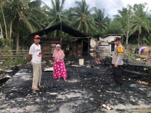 Ditinggal ke Kebun, Rumah Petani di Bualemo Terbakar, Ini Penjelasan Kapolsek