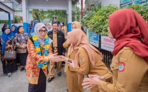 Dukung Gerakan Transisi PAUD Ke Sekolah Dasar Yang Menyenangkan, Bunda PAUD Kabupaten Banggai Kunjungi SDN 4 INPRES LUWUK