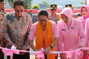 Ketua Pembina YKB, Resmikan Operasional TK dan SD Kemala Bhayangkari di Huntap Tondo