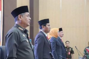 Sekda Abdullah, Hadiri Pelantikan Anggota DPRD Banggai Pengganti Antar Waktu