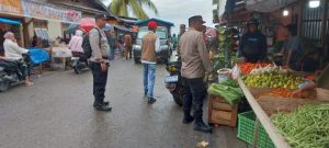 Amankan Relokasi Pasar Simpong, Kapolsek Luwuk Imbau Jaga Kondusivitas