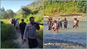 Dengan Berjalan Kaki Polisi dan Warga, Evakuasi Jenazah Nenek 73 Tahun di Desa Koili Bunta