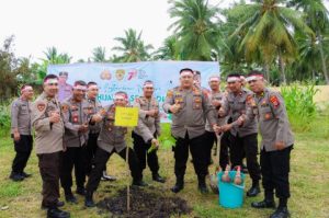 Polres Banggai Dan Polsek Jajaran, Serentak Hari Ini Tanam Pohon “Polri Lestarikan Negeri”