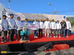 Peduli Kelestarian Lingkungan, AirNav Indonesia Berikan Mesin Pencacah Sampah Kepada LSM GAM Luwuk