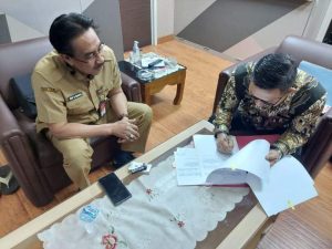Bupati Banggai Terima Bantuan Mobil Damkar : Komitmen Perkuat Penanggulangan Bencana