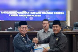 Dipimpin Ketua DPRD, Rapat Paripurna Tetapkan Raperda Perubahan APBD Pemkab Banggai T.A 2023