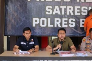 Polres Banggai Rilis Pengungkapan Kasus Korupsi Direktur PDAM, Periode 2017-2021
