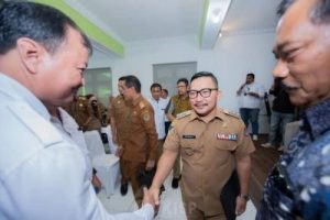 Bupati Banggai, Beri Kuliah Perdana Program Magister Manajemen
