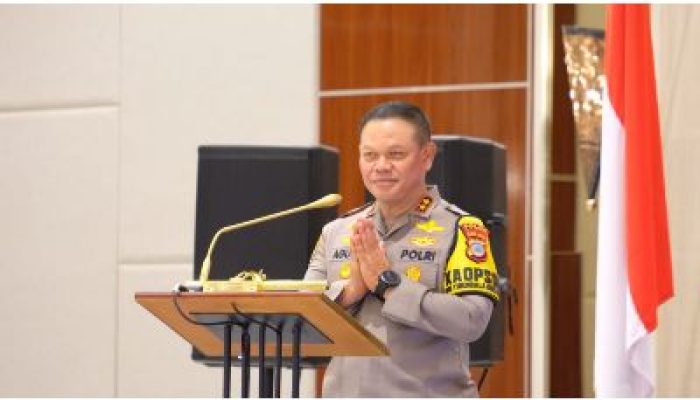Kumpulkan Bhabinkamtibmas Jelang Pemilu 2024, Kapolda Sulteng kembali Tekankan Netralitas Polri