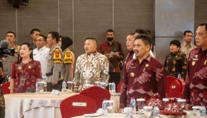 Bupati Banggai, Hadiri Sosialisasi Penguatan Peran APIP-APH Cegah dan Berantas Korupsi