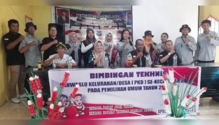 Panwascam Liang Gelar Bimtek Mengenai Pengawasan Tahapan Kampanye 2024