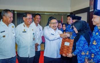 Bupati Amirudin, Kukuhkan 444 PPPK Pemda Banggai Formasi Tahun 2022