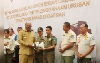 Kemendagri Beri Bantuan Toa Pada SATPOL-PP BANGKEP