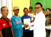 Bupati Morut Serahkan 525 Sertifikat Tanah, Kepada Masyarakat Desa Dolupo Karya