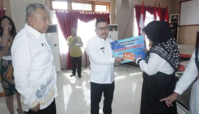 Pemda Banggai Cairkan Honorarium 293 Guru dan Tendik PAUD Non ASN