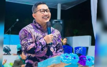 Bupati Amirudin, Hadiri Perayaan Natal Oikumene di Kecamatan Lamala