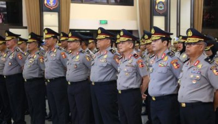 Penghujung Tahun, Polri Naikkan Pangkat 22 Pati dan 211 Kombes