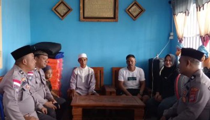 Team Da’i Polri Ops Madagoraya, Silaturahmi Dengan Tokoh Masyarakat Parigi Moutong Untuk Cegah Paham Radikal dan Intoleran