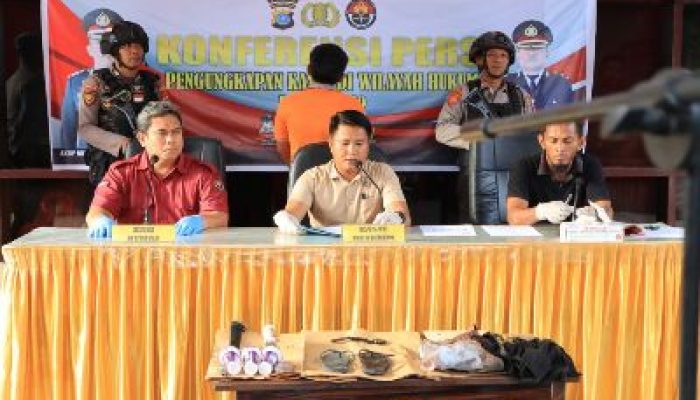 Konferensi Pers Polres Poso, Ungkap Kasus Penganiayaan Yang Berujung Kematian di Poso Pesisir