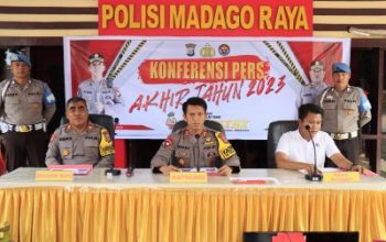 Kapolres Poso Pimpin Konferensi Pers Akhir Tahun 2023