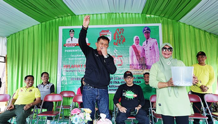 Jalan Santai Meriahkan Hari Ibu ke 95 dan  HUT Kabupaten Tojo Una-Una ke 20