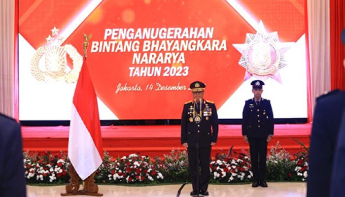 Presiden Jokowi Anugerahi 209 Personel Polri Bintang Bhayangkara Nararya