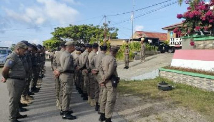 Kasatpol PP dan Damkar Bangkep, Beri Himbauan Serta Arahan Kepada Seluruh Anggota Pada Apel Pagi Perdana 2024