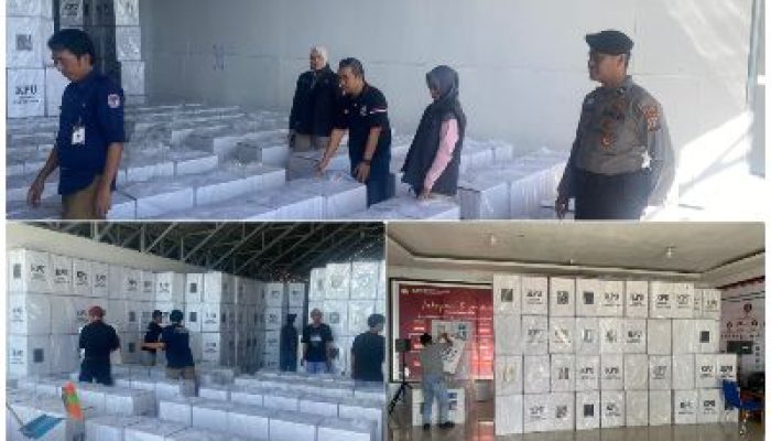 Satgas OMB Polres Banggai, Amankan Pengepakan Surat Suara di Gudang Logistik KPU
