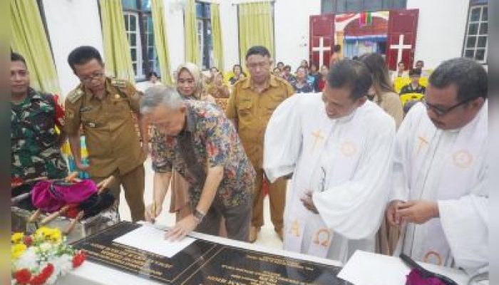 Wabup Furqanuddin, Resmikan Gedung Gereja Jemaat GKLB Siloam Hion