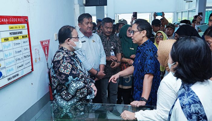 Kunjungan Kerja Menkes RI ke Tojo Una-Una  Bawah Angin Segar 