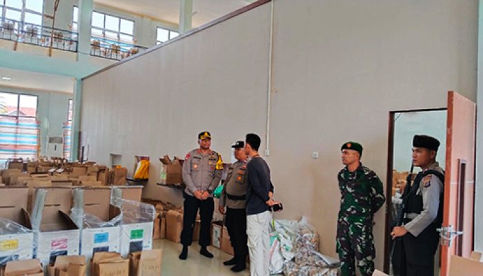 Jelang Voting Day Kapolres Cek Kesiapan Gudang Logistik KPUD Poso